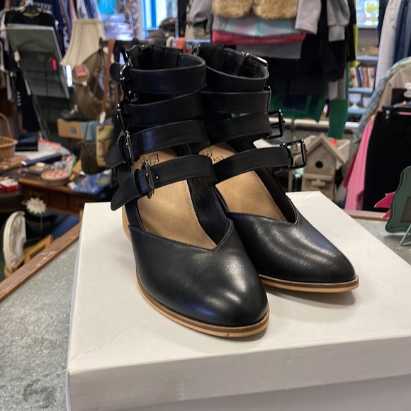 Beast Fashion  women's shoes, size 8 black Claira style - Picture 4 of 8